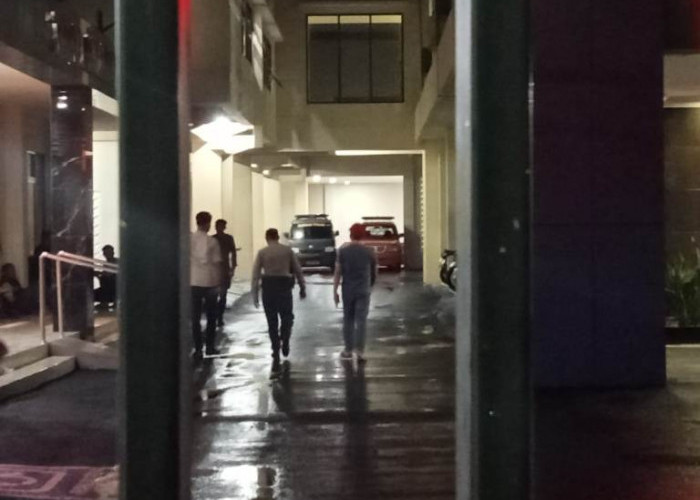 Pejabat dan ASN Datangi Mapolres Tulungagung Secara Bergelombang 