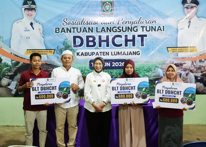 100 Buruh Pabrik Rokok Lumajang Tersenyum Terima BLT DBHCHT Rp 600 Ribu