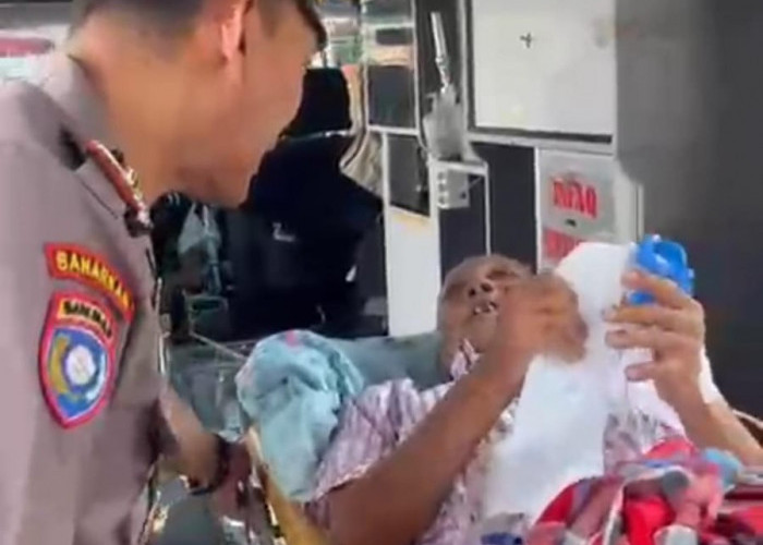 Enam Hari Terkendala Cuaca Buruk, Polsek Kawasan Pelabuhan Gresik Kawal 247 Penumpang KM E.B 6F