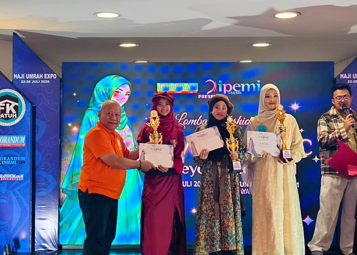 Pemenang Fashion Show Syar'i Chic Beyond The Trend Meriahkan Memorandum Haji Umrah Expo 2026 