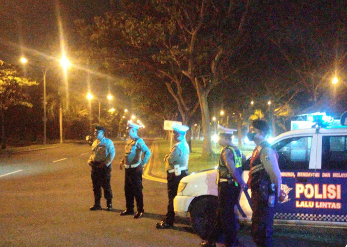 Polsek Lakarsantri Gelar Patroli KRYD di JLLB Ngemplak Made, Komitmen Jaga Harkamtibmas