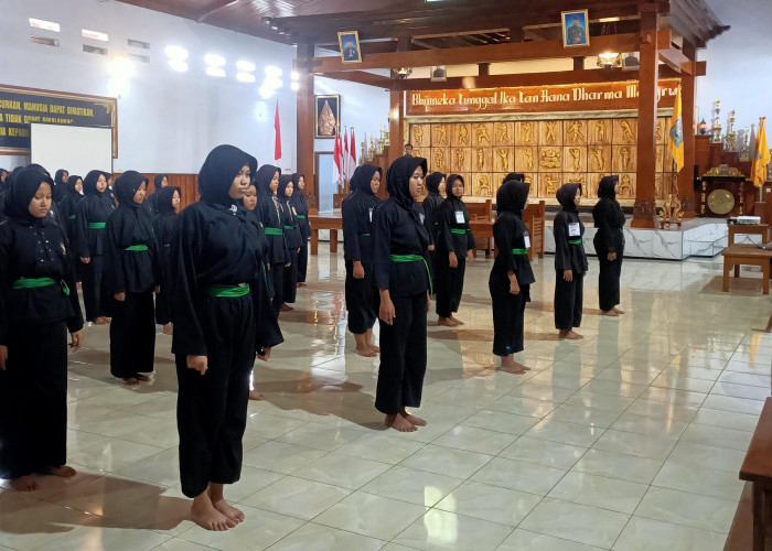 Harmoni Lintas Generasi Warnai UKT Komisariat Padepokan PSHT Cabang Nganjuk 