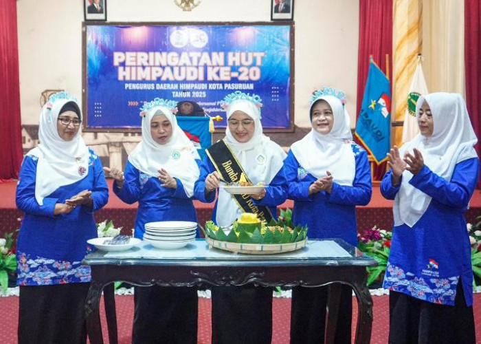 Bunda Ani Minta Maaf, Akui Belum Bisa Menyejahterakan Guru PAUD di Pasuruan