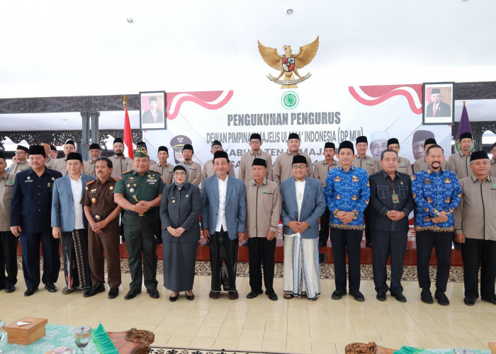 PJ Bupati Hadiri Pengukuhan Dewan Pengurus MUI Kabupaten Lumajang Periode 2024-2029