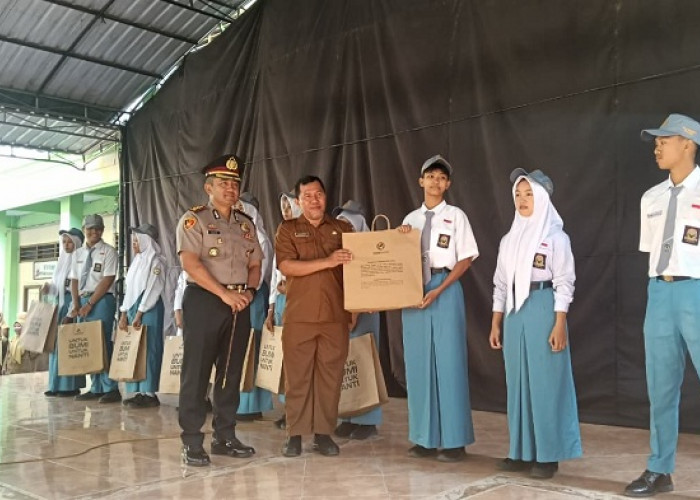 Kapolres Kediri Ajak Pelajar SMAN 1 Pare Cegah Bullying dan Bijak Bermedsos