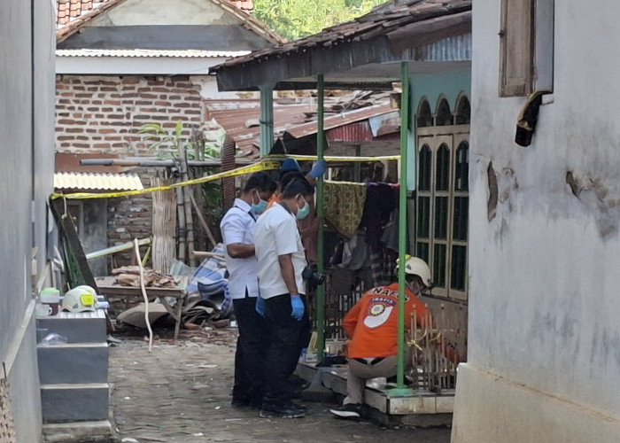 Bondet Meledak di Pasrepan Hancurkan Rumah, Satu Warga Terluka Parah