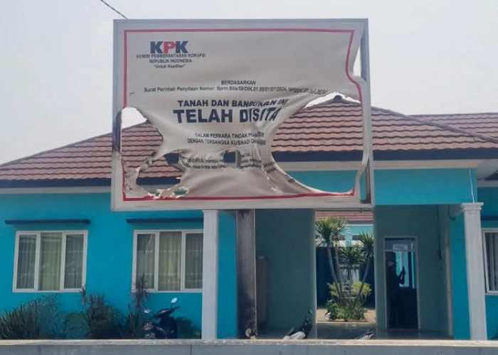 KPK Temukan Plang Penyitaan Aset Kasus Korupsi Hibah Jatim Diduga Dirusak dan Dibakar