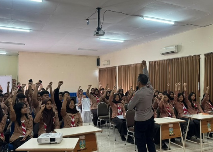 Polres Kediri Kota Ajak Pelajar Cerdas dan Bijak Manfaatkan Teknologi AI