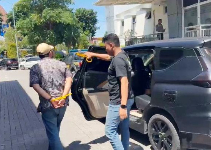 Jual Beli Data Debitur Kendaraan, Satreskrim Polres Gresik Amankan 4 Pengelola Aplikasi GoMatel