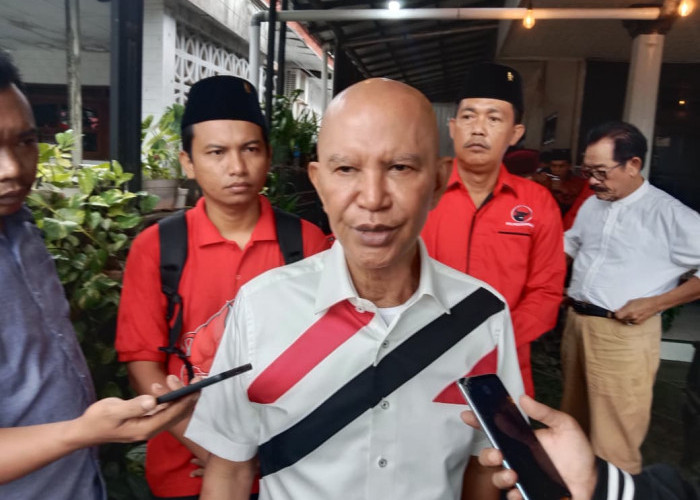 Reses di Sumenep Said Abdullah Salurkan Bantuan untuk UMKM dan Pengurus Musala