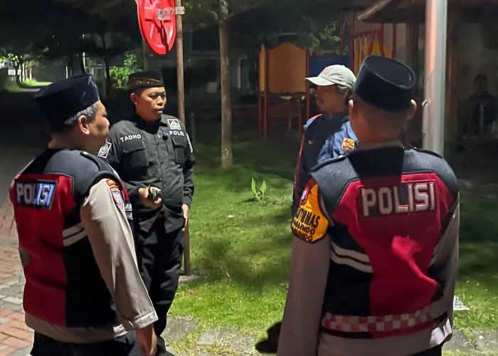 Jaga Kekhusyukan Ramadan, Polsek Balongbendo Terjunkan Patroli Perintis Presisi Sisir Titik Rawan Jelang Sahur
