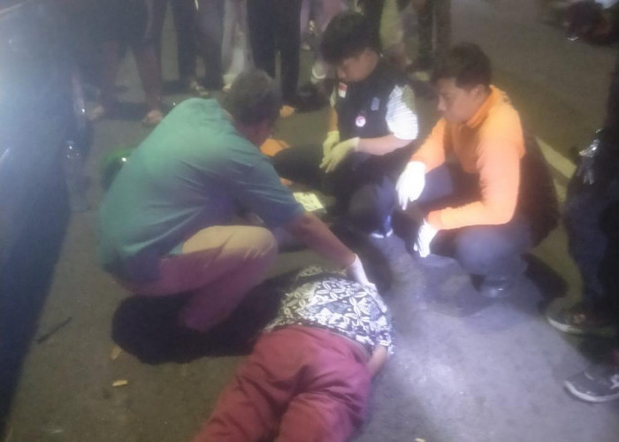 Tabrak Mobil Pakir, Lansia Simo Surabaya Meregang Nyawa