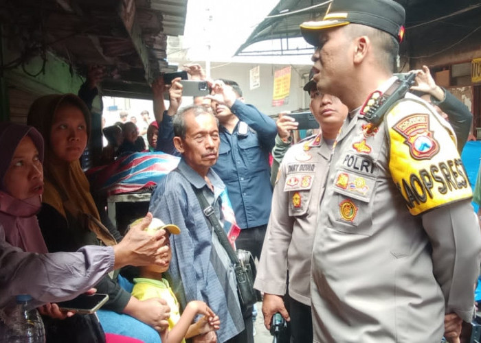 Pasar Lama Krian Diamuk si Jago Merah