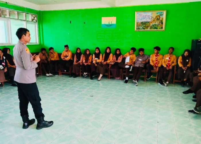 Polsek Gayam Gencar Edukasi Siswa MPLS, Bangun Daya Tangkal Lawan Judol dan Narkoba