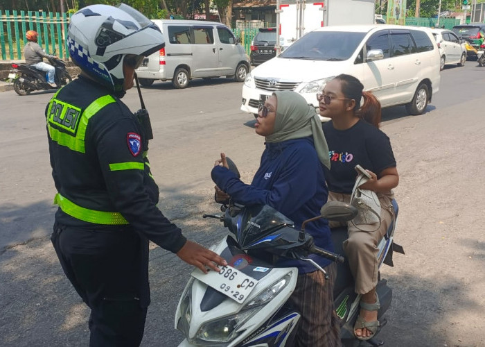 Selama 9 Hari, Polres Gresik Tilang 4.378 Pelanggar, Didominasi Pengendara Motor Tak Pakai Helm