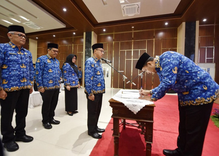Isi Kursi Definitif Kepala Dinas, Bupati Rusdi Lantik 4 Pejabat Eselon II 