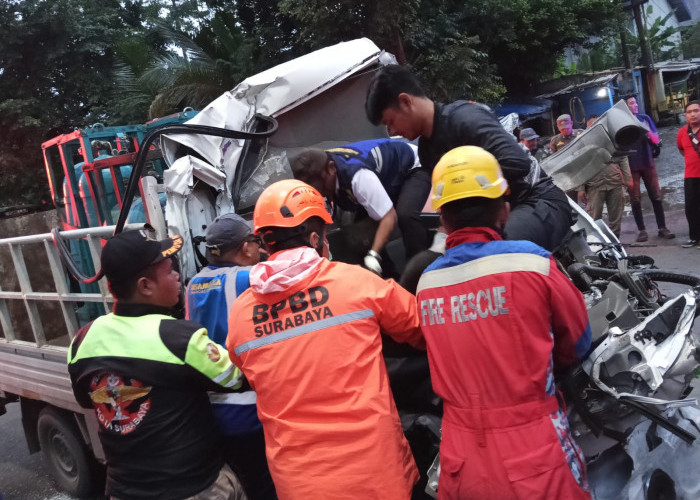 Tabrak Tronton Parkir, Supir Truk Muatan Tabung Gas Tewas Terjepit Dashboard