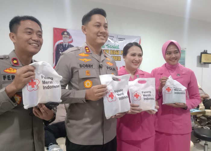 Sambut Hari Bhayangkara ke-80, Kapolres Jember Ajak Jajaran Perkuat Solidaritas Lewat Donor Darah
