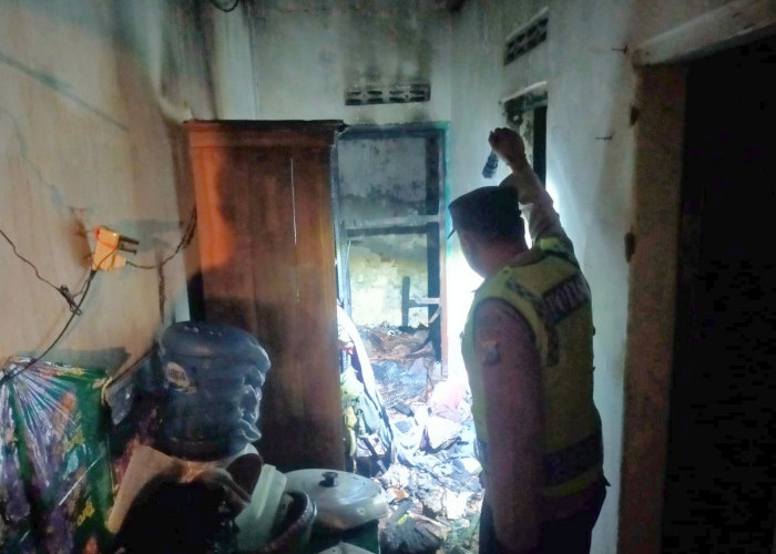 Ditinggal Keluar Rumah, Dapur Nenek 90 Tahun di Tawangsari Ludes Terbakar