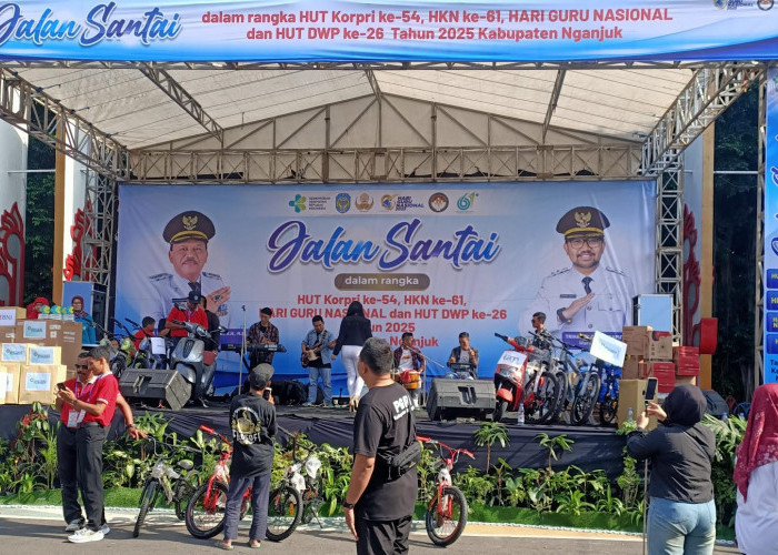 Pemkab Nganjuk Gelar Jalan Sehat dan Cek Kesehatan Peringati HUT Korpri ke 54, HKN ke 61 dan HUT DWP ke 26