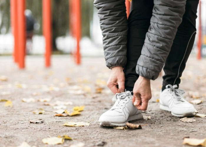 6 Cara Ampuh Bikin Kaki Anti-Bau dan Tetap Kering Meski Pakai Sepatu Seharian