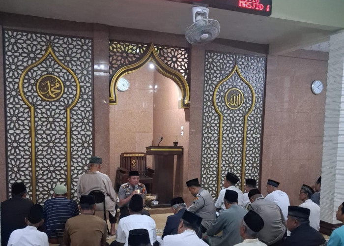 Subuh Keliling, Kapolres Blitar Ajak Warga Tingkatkan Sinergi Jaga Kamtibmas