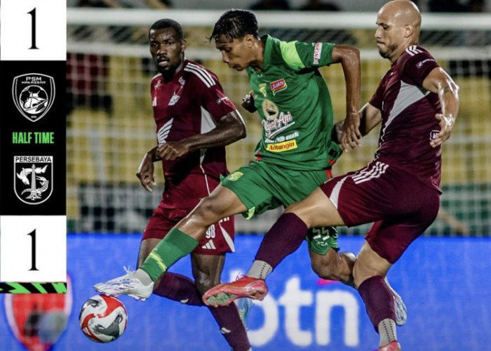 Jual Beli Serangan Warnai Babak Pertama PSM Makassar vs Persebaya Surabaya