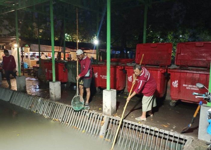 Surabaya Antisipasi Banjir, 1.470 Satgas Siaga 24 Jam