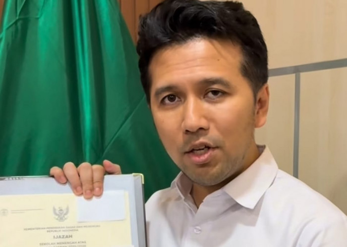  Wagub Emil Dardak Soroti Ijazah Sekolah Tak Diambil, Sumbangan Komite Tak Boleh Jadi Syarat