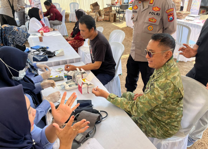 Tingkatkan Layanan, Jumat Berkah Polres Blitar Hadirkan Sembako Murah