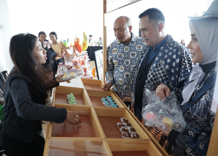 Pj Wali Kota Iwan Gelar Gebyar UMKM Naik Kelas Turning Small Steps Into Big Success