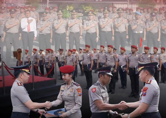 Polres Bojonegoro Beri Penghargaan Anggota Berprestasi