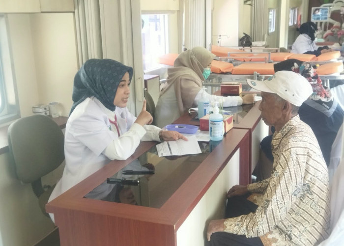 Rail Clinic di Stasiun Sempolan Jember, Gerbong Besi Berubah Jadi Rumah Sehat