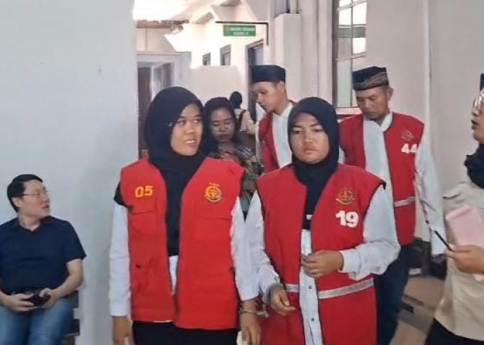 Dua Perempuan Didakwa Tawarkan Prostitusi Online di Hotel Surabaya