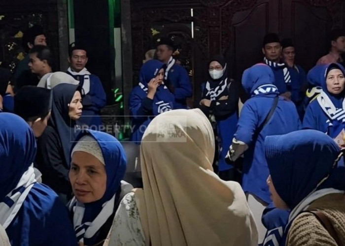 Gagal Berangkat Sesuai Jadwal, Ratusan Calon Jemaah Umrah di Jombang Ricuh