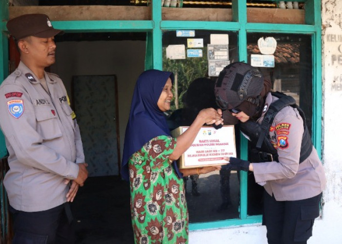 Polwan Polres Nganjuk Rayakan Hari Jadi Ke-77 dengan Bansos 80 Paket Sembako