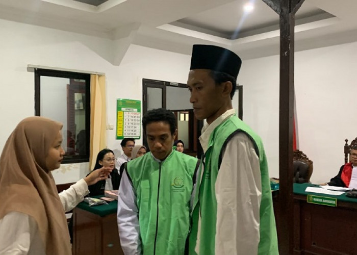 Bawa 25,4 Kg Sabu Dalam Alphard, Dua Kurir Diadili di PN Surabaya