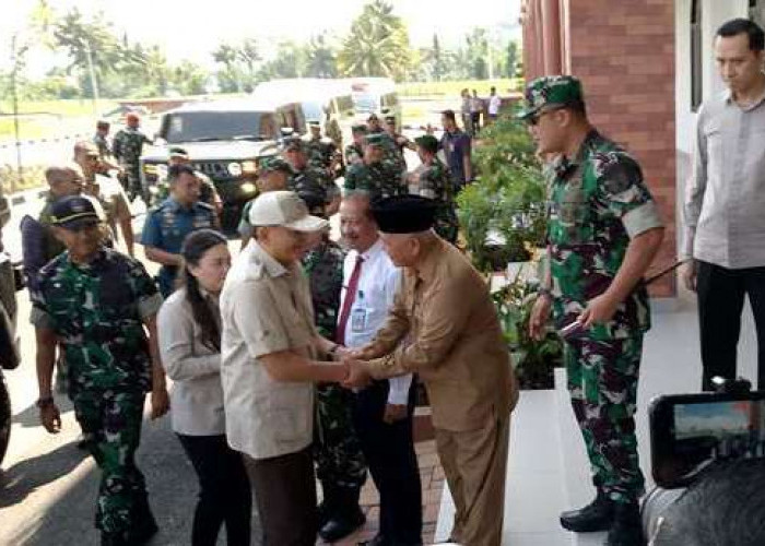 Menhan Tinjau SMA Taruna Nusantara di Malang