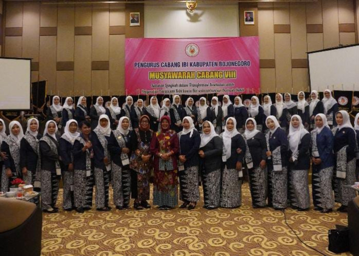 Wabup Bojonegoro Buka Muscab VIII IBI, Apresiasi Peran Bidan dalam Penurunan Stunting dan Peningkatan SDM