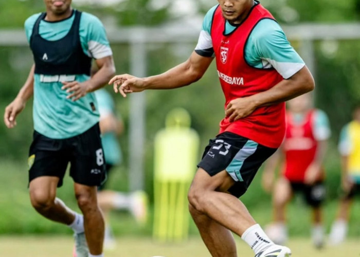 Lawan Borneo FC, Rachmat Irianto Siap Beri Kemenangan untuk Persebaya 