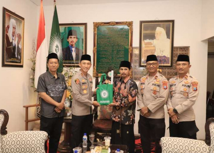 Kapolres Kediri Kota Silaturahmi ke Ponpes Kedunglo Wahidiyah Perkuat Sinergi Polri dan Ulama