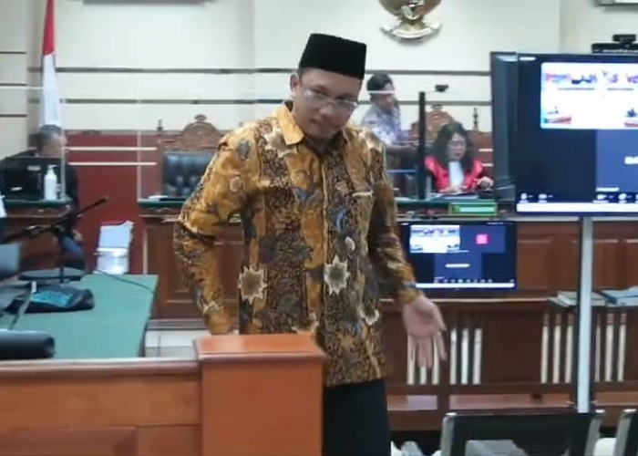 Saksi Meringankan Tak Hadir, Gus Muhdlor Akan Hadapi Tuntutan