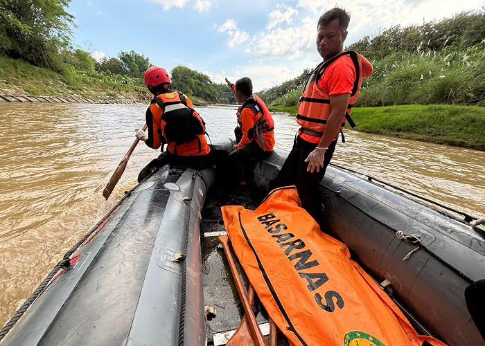 Diduga Bunuh Diri di Jembatan Ngujur Magetan,  Korban Ditemukan Tim SAR Gabungan