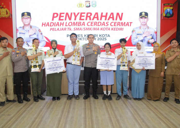 Lomba Cerdas Cermat Kamtibmas Tingkat Pelajar Rebut Piala Kapolres Kediri Kota