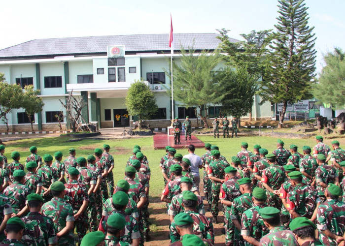 Pimpin Apel Cuti Lebaran, Pgs. Dandim Sumenep Tekankan Keamanan Prajurit