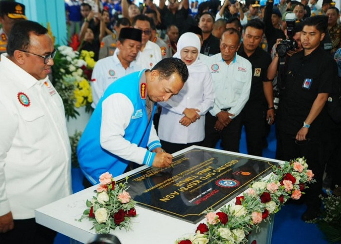 Dorong Penguatan Perjuangan Buruh, Kapolri Resmikan Gedung KSPSI AGN Jatim