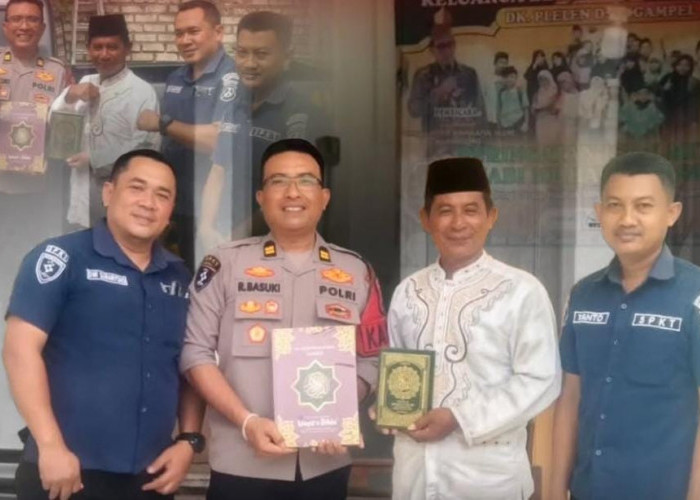 Polres Bojonegoro Salurkan Donasi 15 Alquran ke Yayasan Diniyah Al-Maghribi