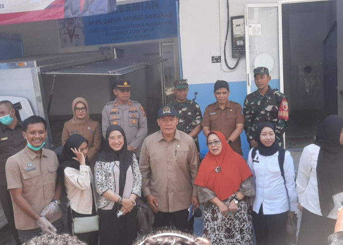 Polsek Rungkut Amankan Kunjungan Anggota DPR RI di Dapur Umum Nikmat Barokah Surabaya
