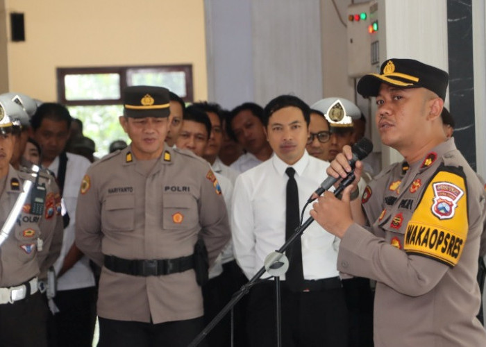 Polres Batu Gelar Apel Jam Pimpinan: Evaluasi Pilkada dan Persiapan Nataru 2024