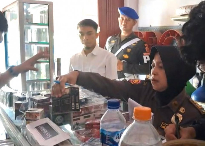 Operasi Gabungan, Petugas Amankan Ribuan Batang Rokok Ilegal di Jombang 